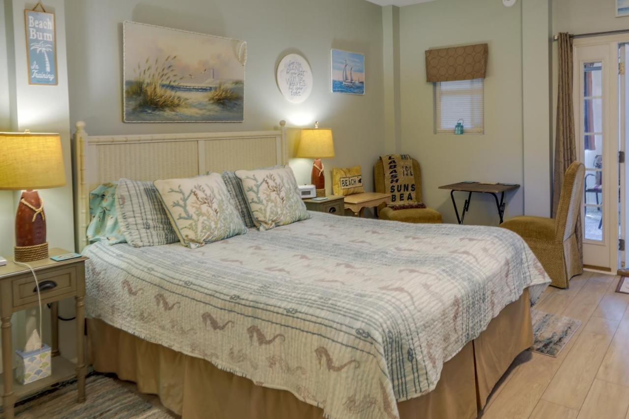 Sneads Ferry Vacation Rental Studio With Water Views エクステリア 写真