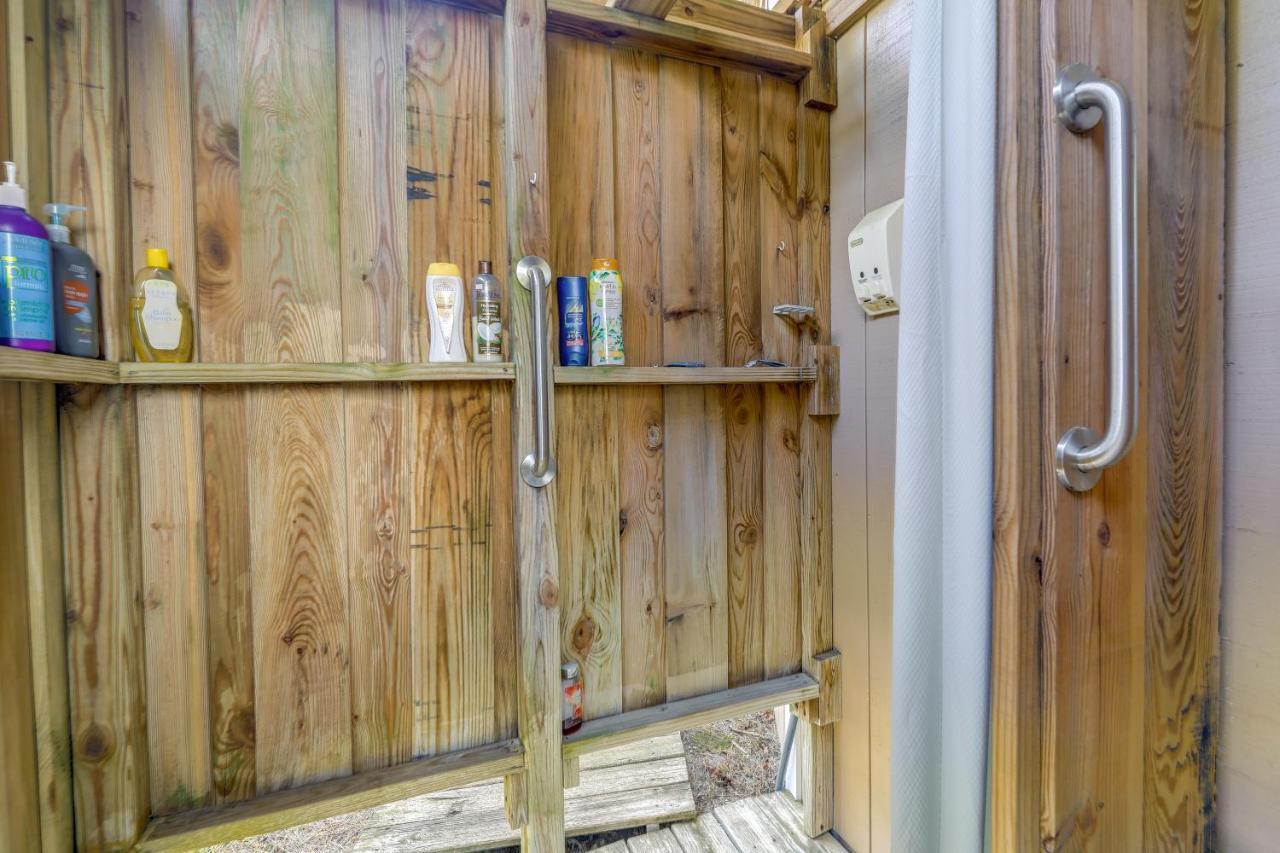 Sneads Ferry Vacation Rental Studio With Water Views エクステリア 写真