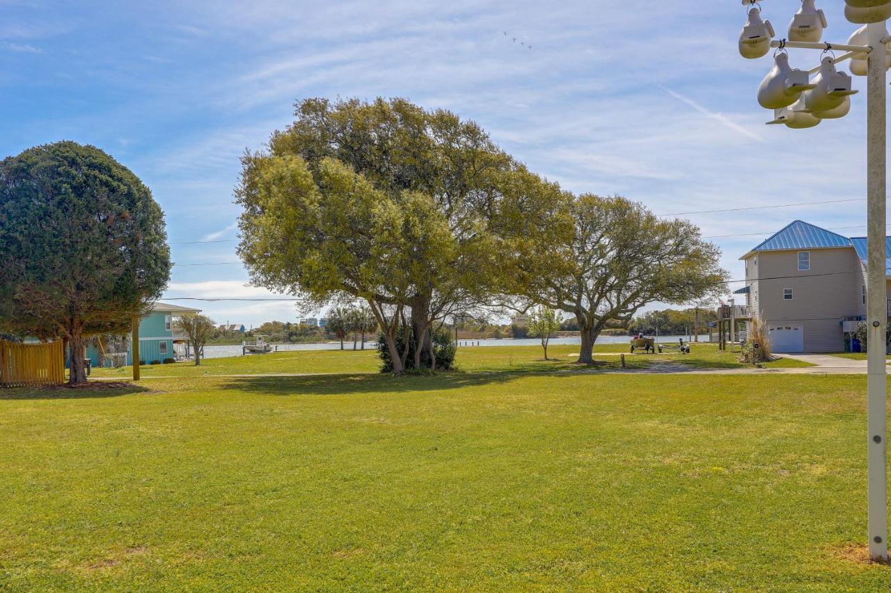 Sneads Ferry Vacation Rental Studio With Water Views エクステリア 写真